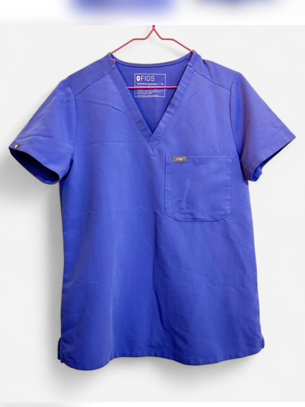 FIGS Catarina One Pocket Scrub Top Blueberry Size XS - Picture 2 of 4